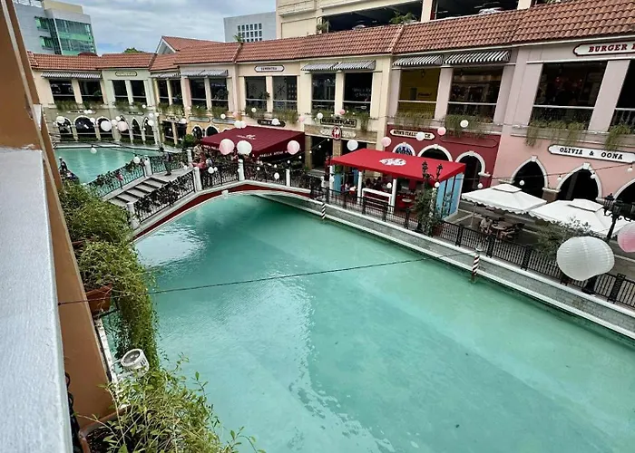 Luxurious Viceroy Walk To Venice Grand Canal Apartment *