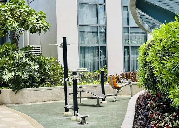Luxurious Viceroy Walk To Venice Grand Canal Apartment Manila